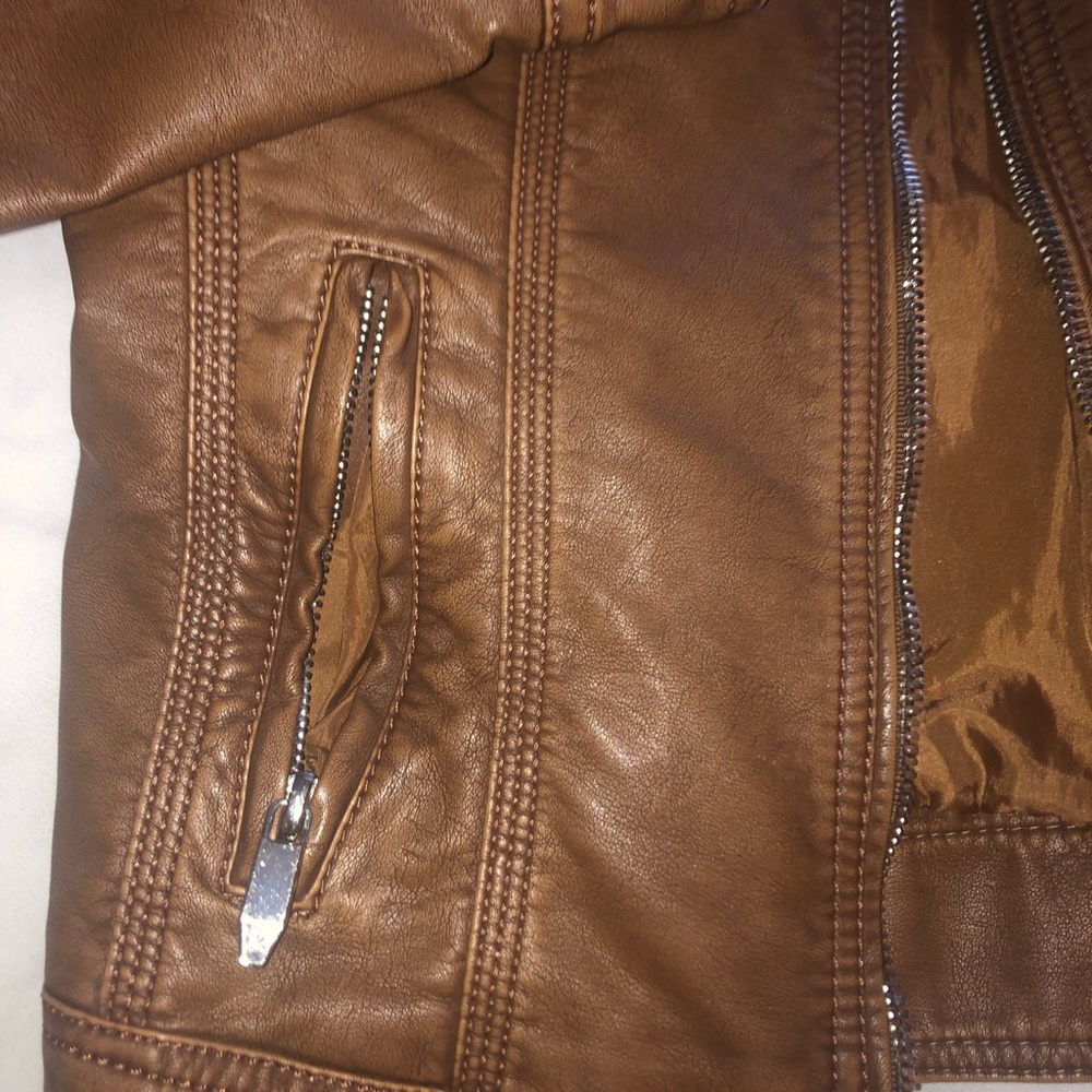 Tan leather jacket - Picture 2 of 3
